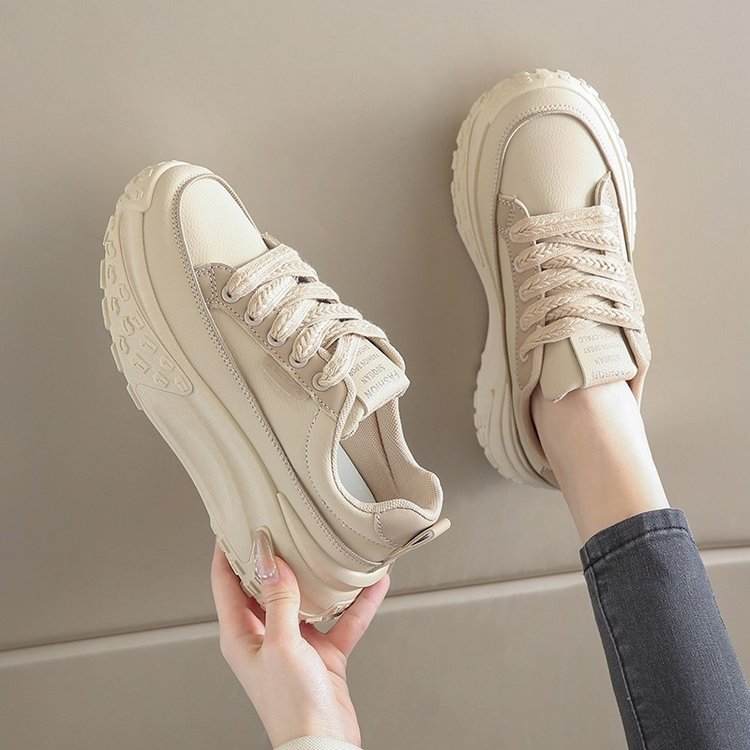 Women's all-match height increasing casual sneakers in beige with platform sole and front lace-up design